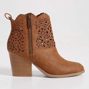 Maurices Beverly Faux Leather Laser Cut Western Boot.  Size 8.5  Brown. Like New